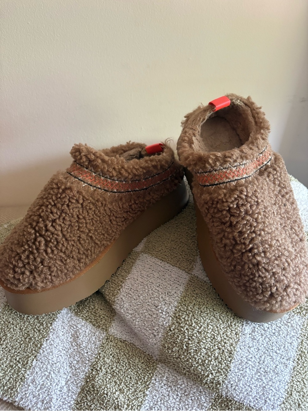 Platform Sherpa Clogs -